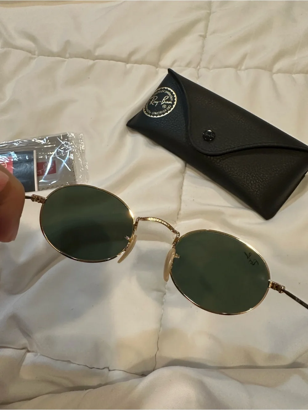 Oval Ray-Bans Sunglasses